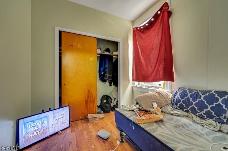 Apartment 2 - Bedroom # 1