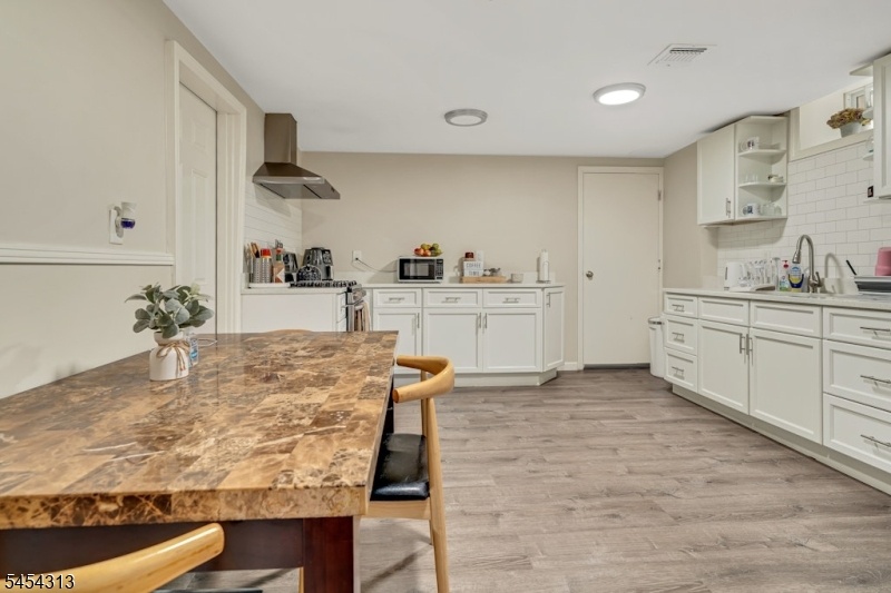 Apartment 1 - Kitchen