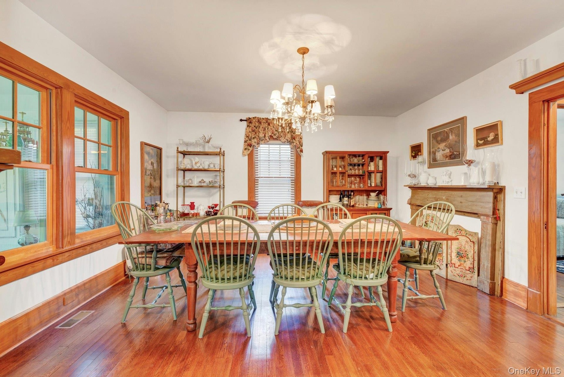 Dining Room - Photo 1
