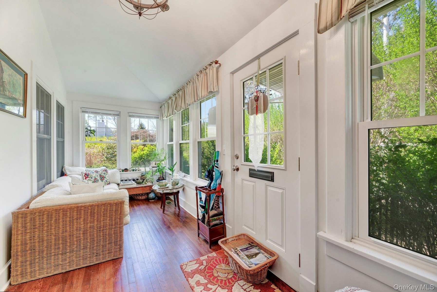 Enclosed Porch/Sun Room - Photo 1