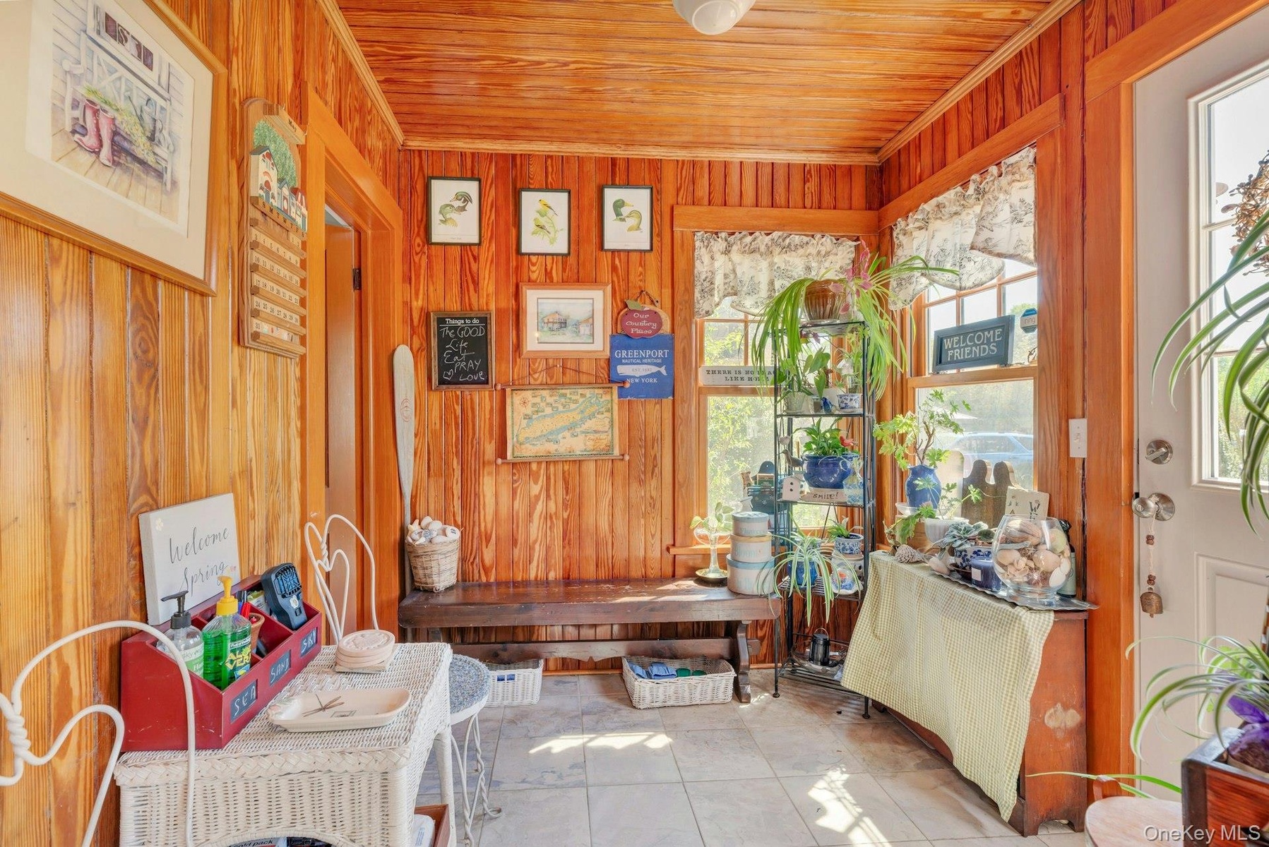 Entry Foyer/Mudroom