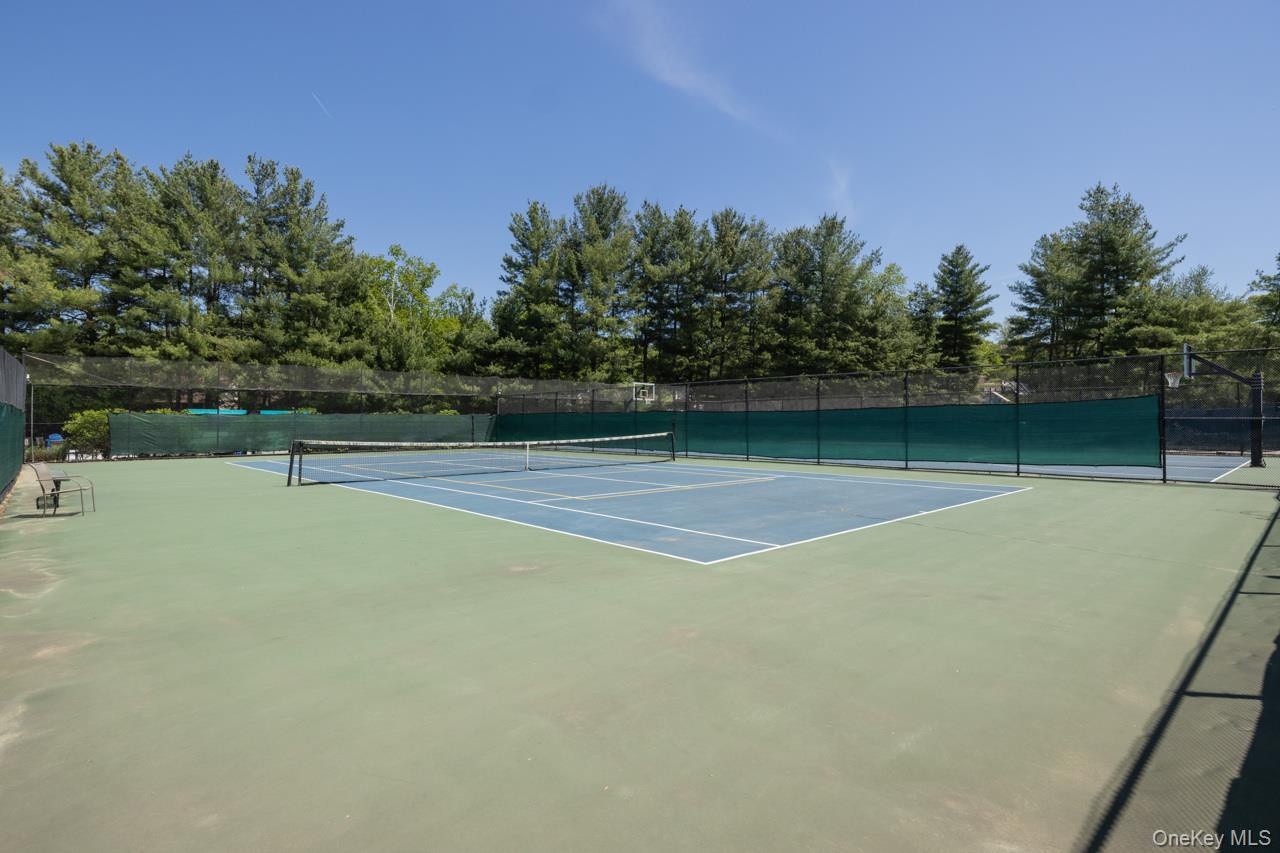 Knolls Community Tennis Courts