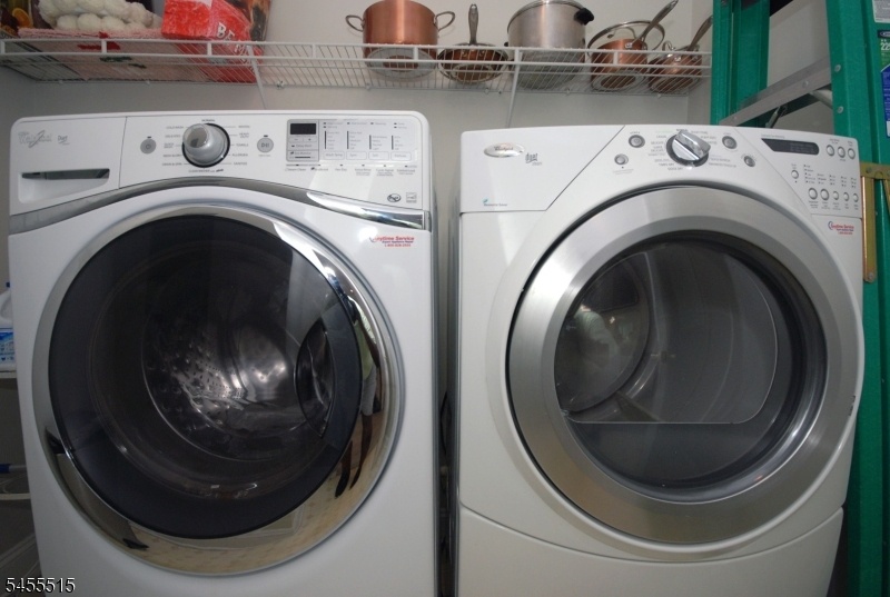 Laundry Rooms w/Shelving