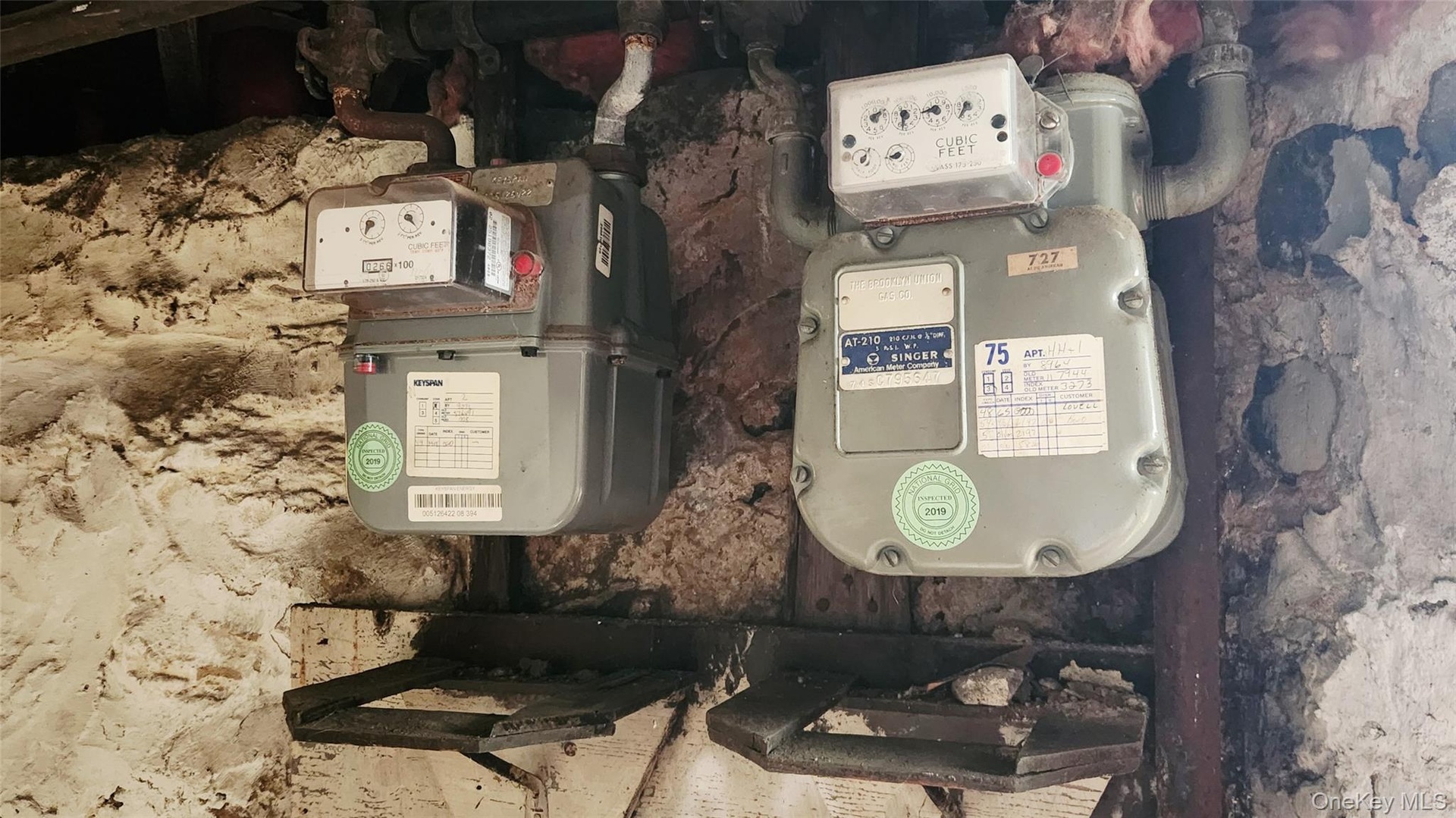 2 gas meters
