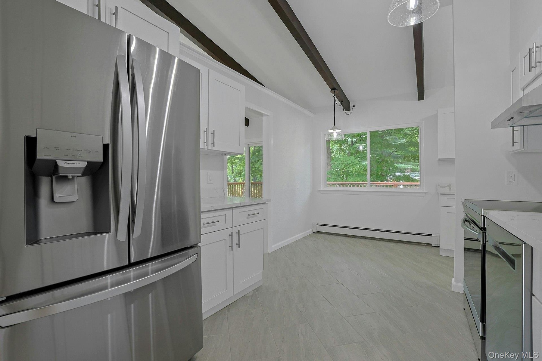 View of the kitchen from the livingroom