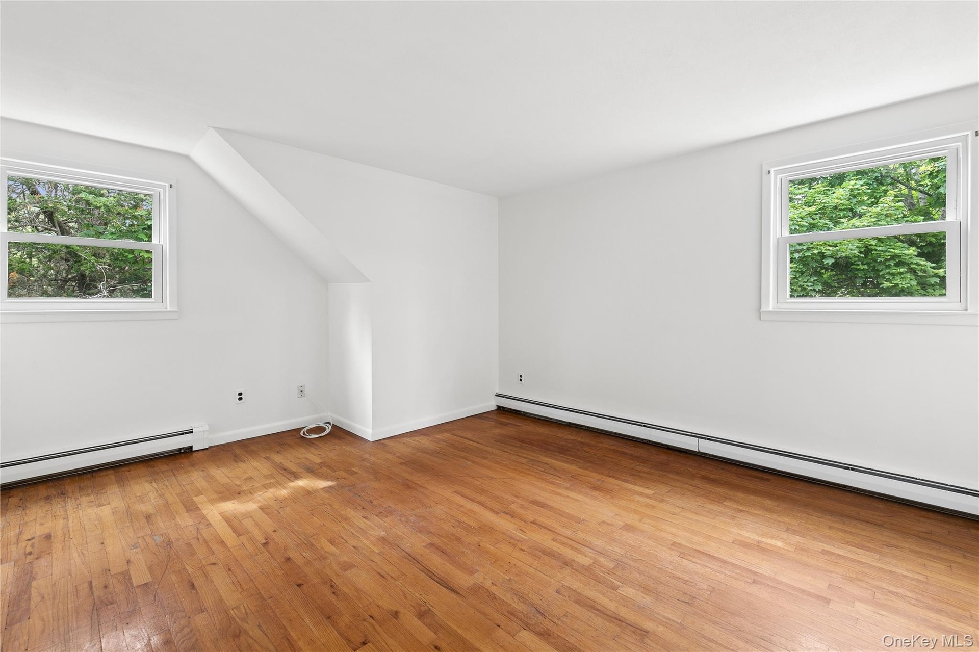upstairs bedroom 1
