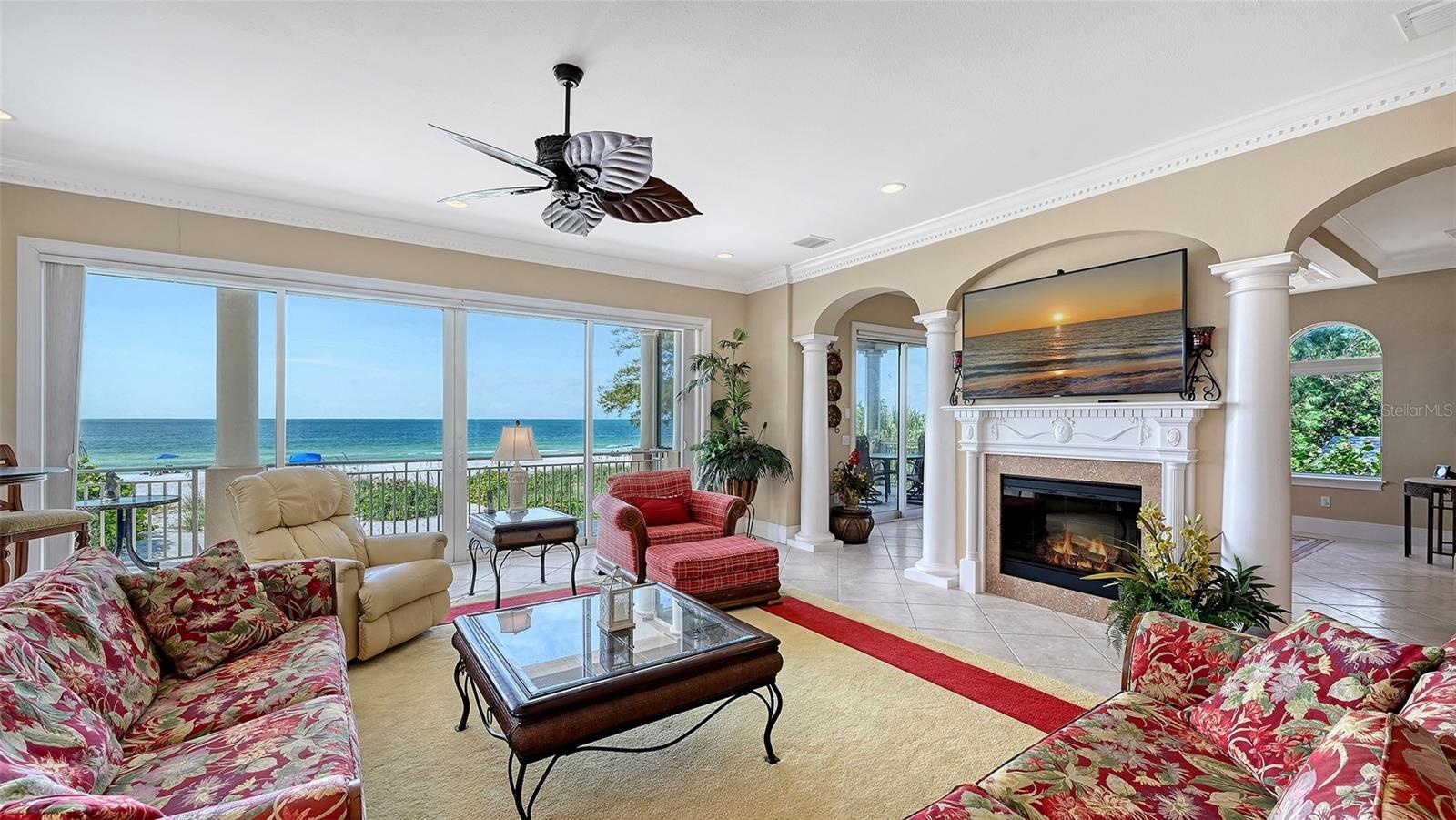 Gas fireplace