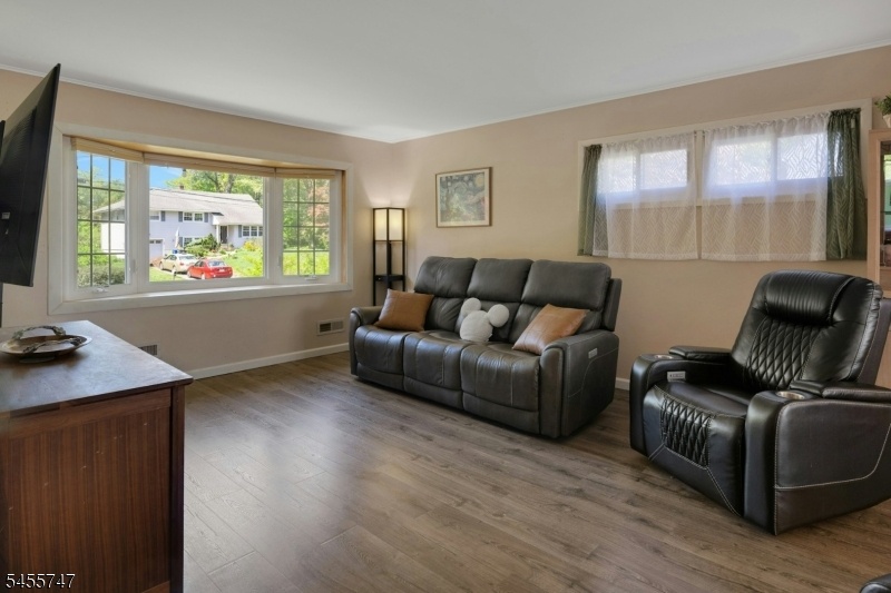 1st floor living room