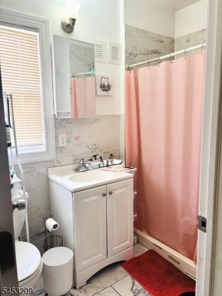 bathroom Unit 1