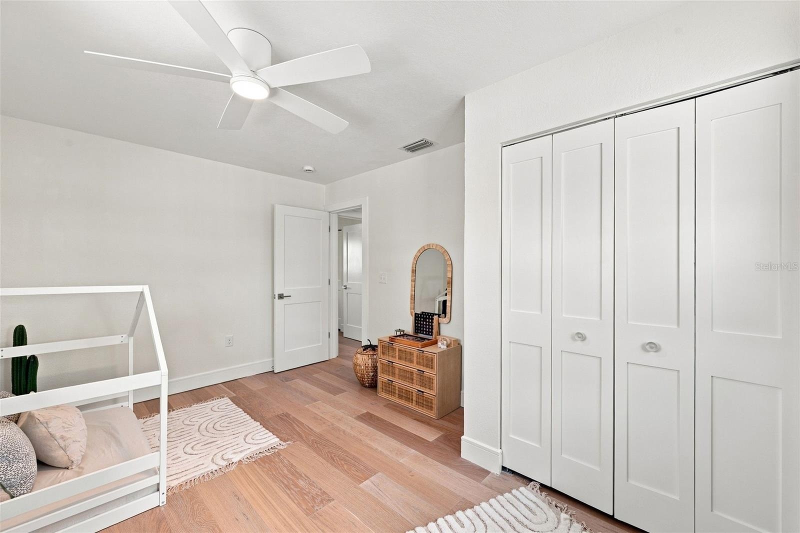 Great space for sleep, work, or play!
