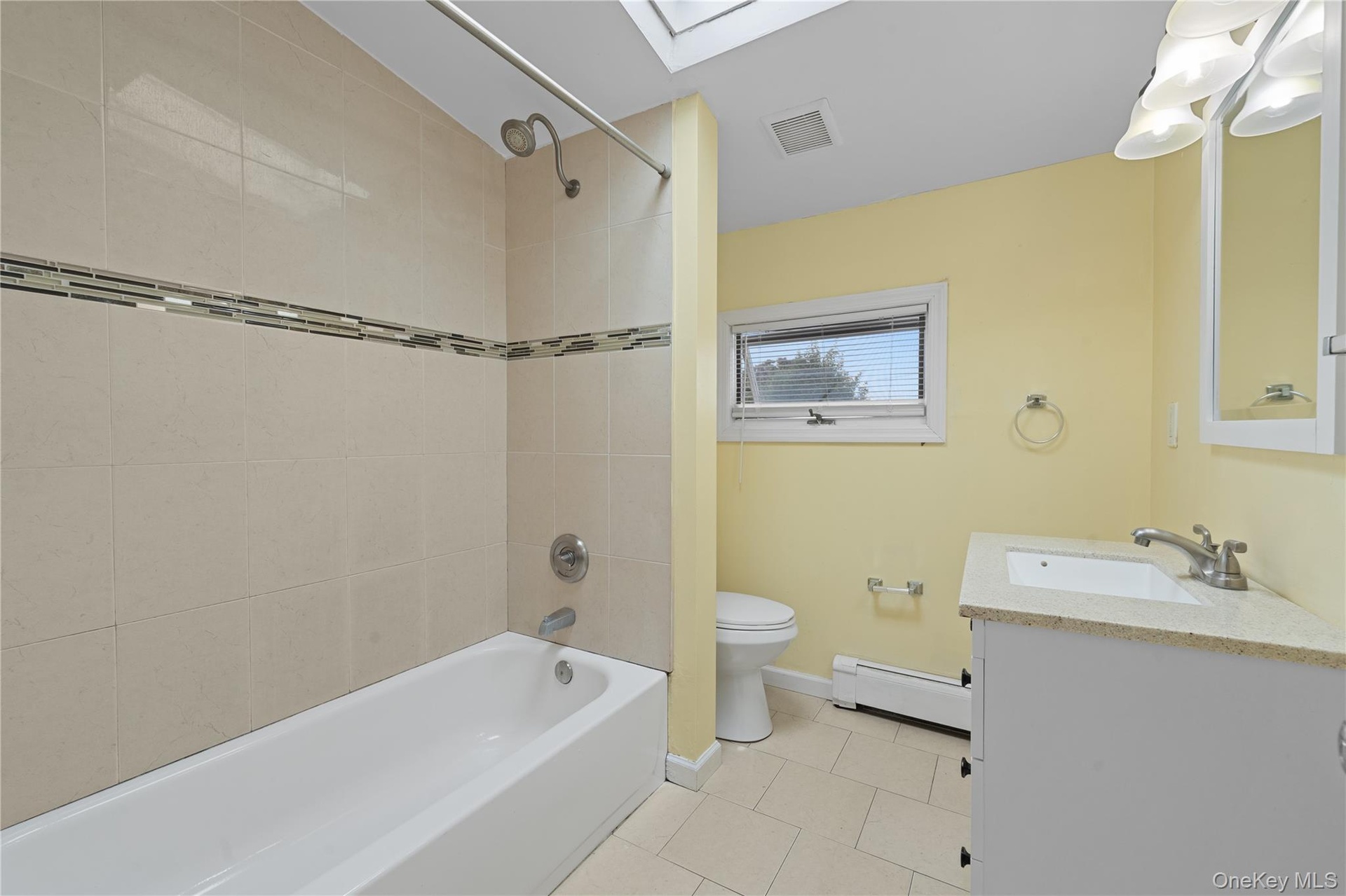 2nd floor bathroom
