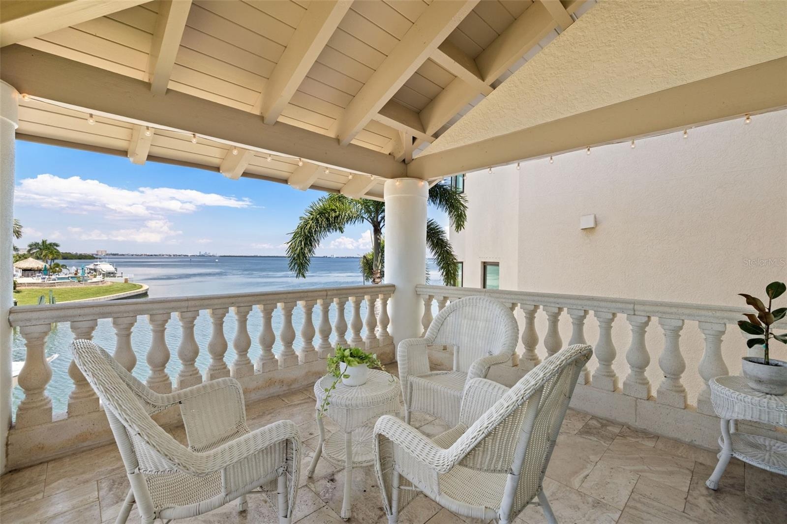 Balcony Suite 3