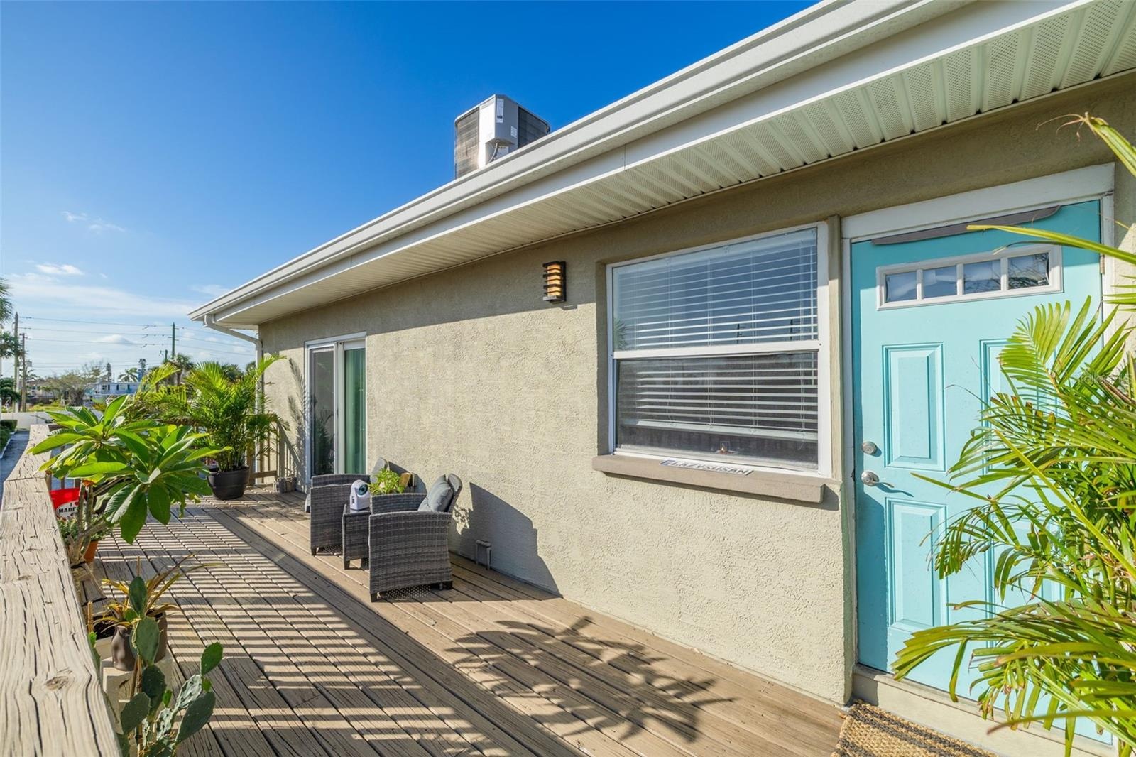 Unit 4 - 2bd 1ba - Upstairs w/balcony