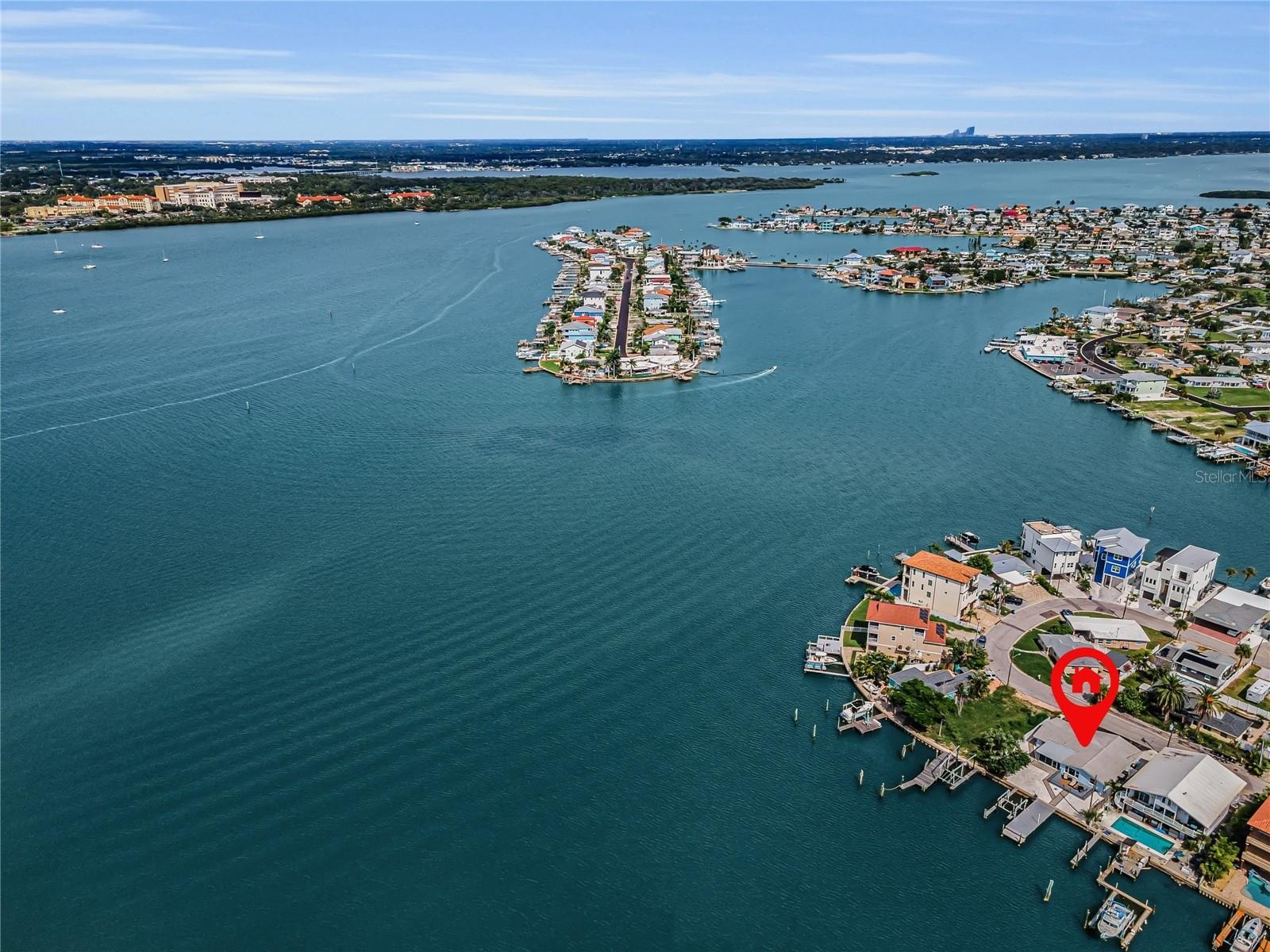 Direct intracoastal boat access.