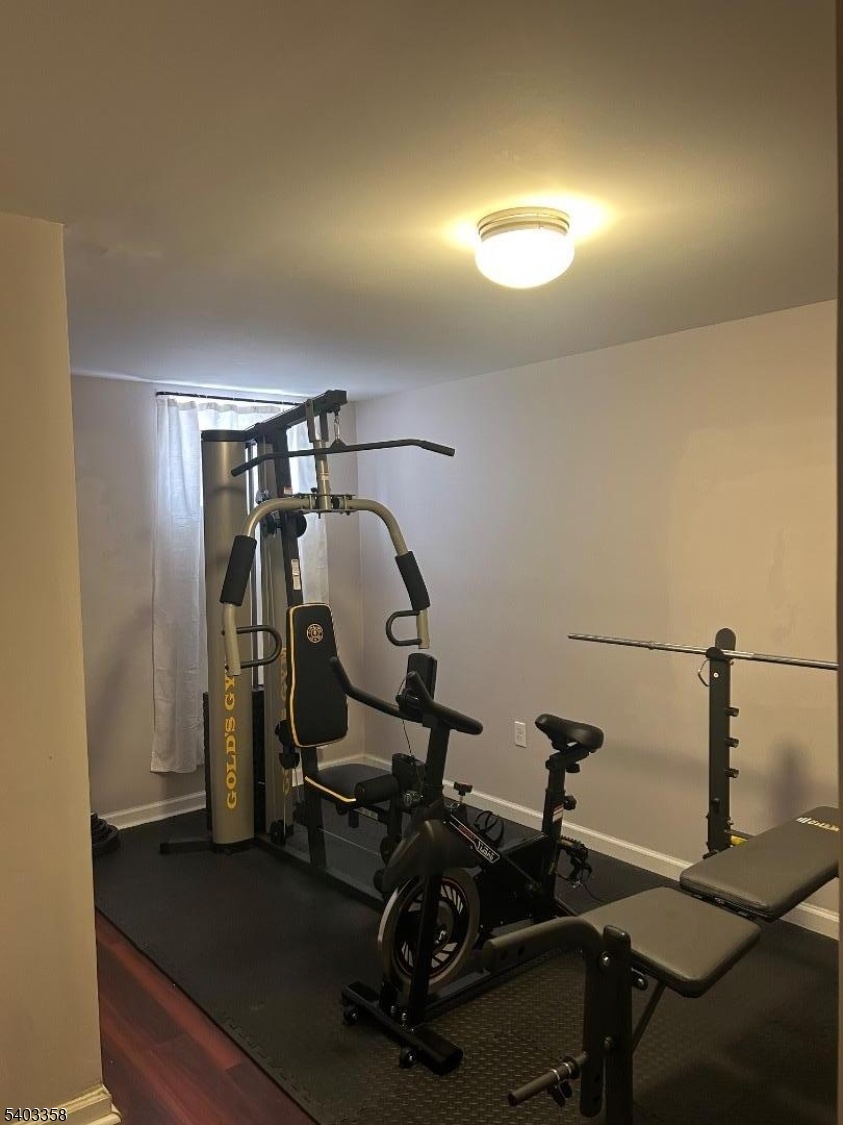 Bonus rm #2 w/spacious closet