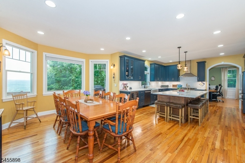 Kitchen 7