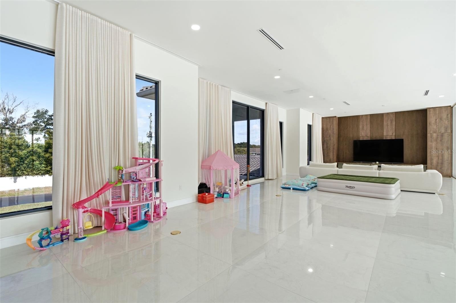 Flex Bonus Room Second Floor