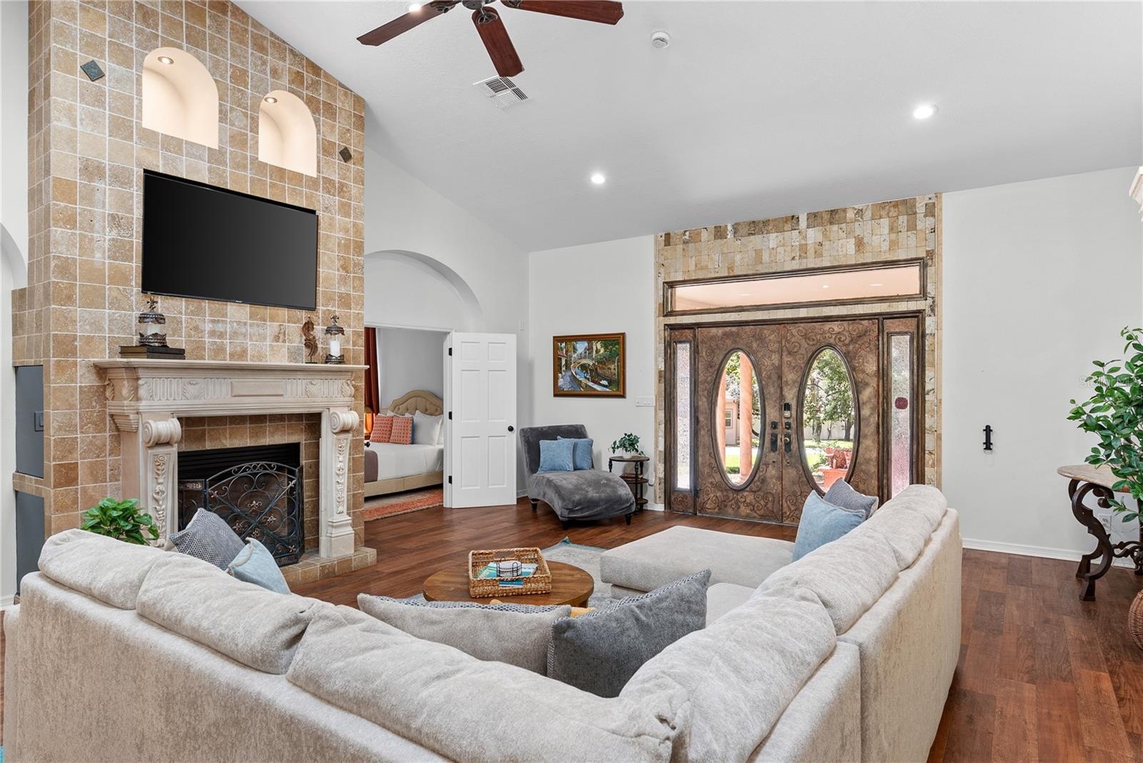 Living Room & Entry
