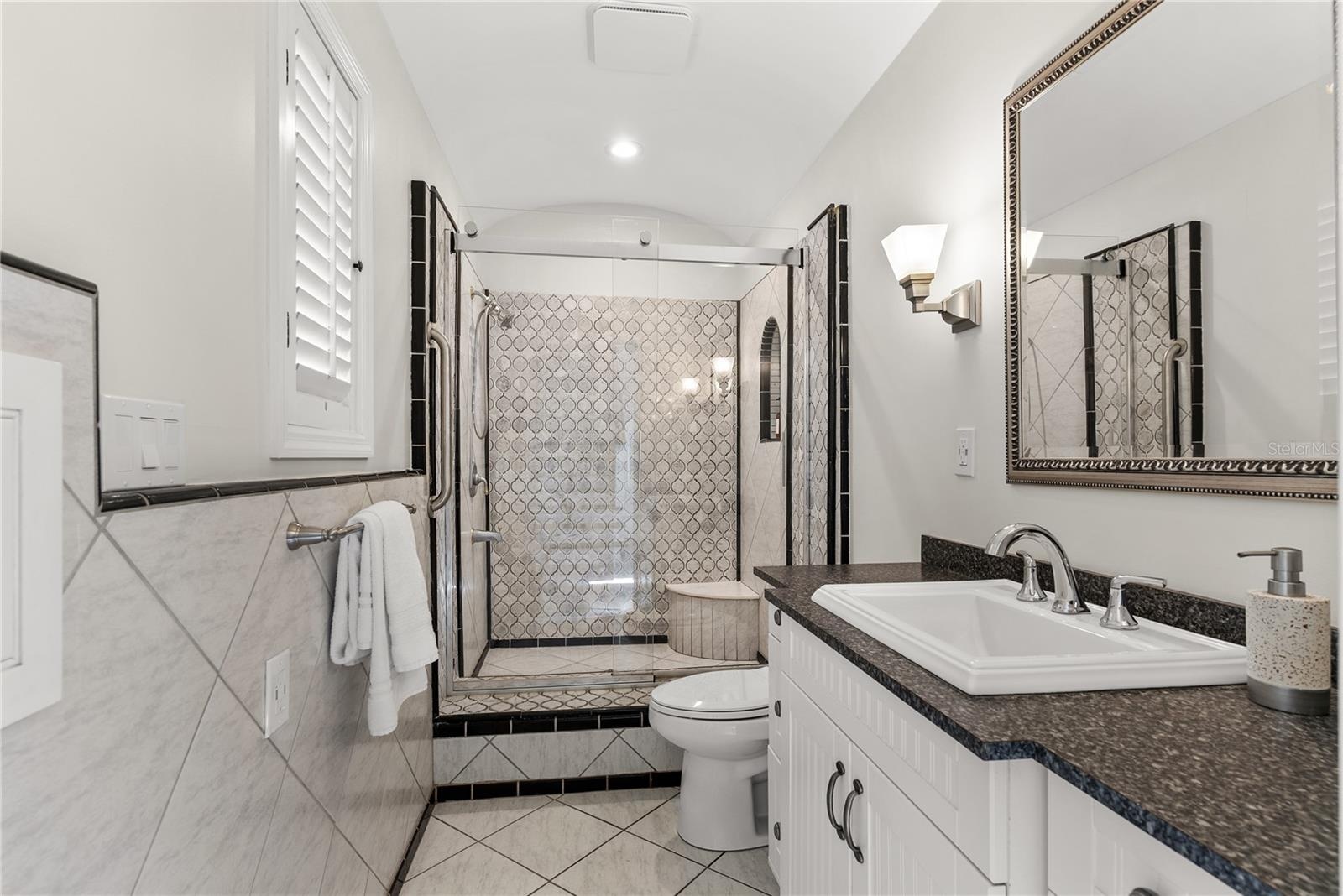 Guest House Bath