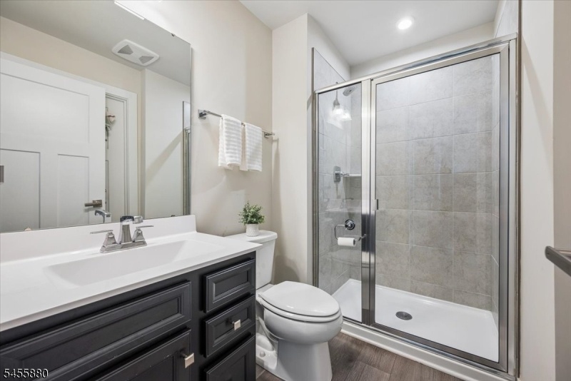 Level 1 Bathroom