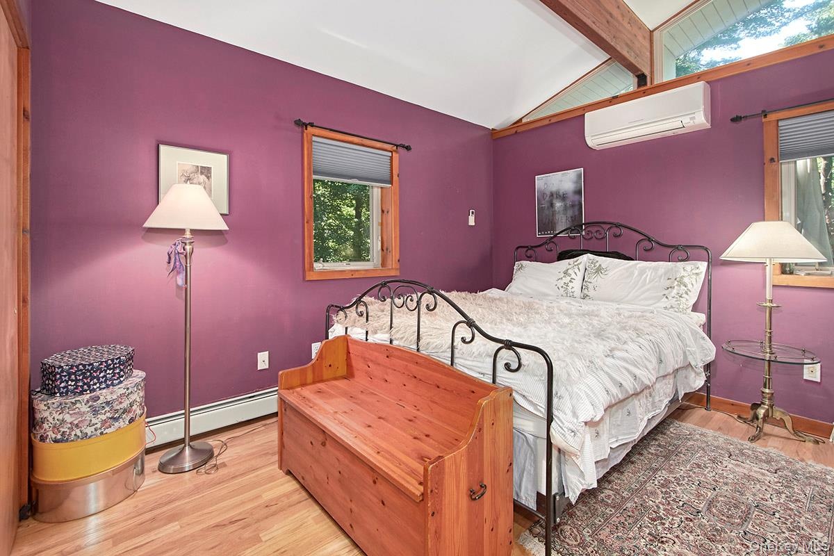 Another bedroom