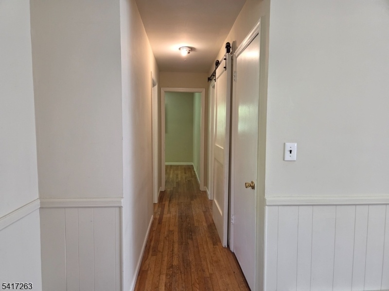 hallway to bedrooms