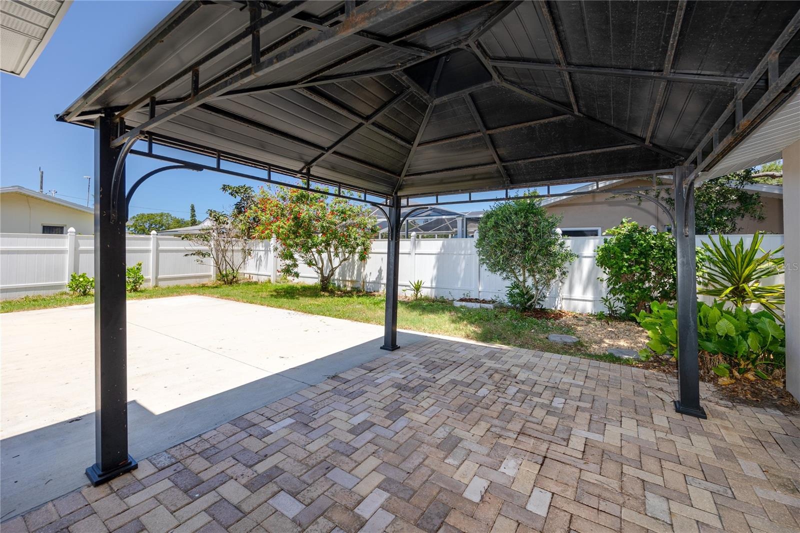 Great entertaining backyard