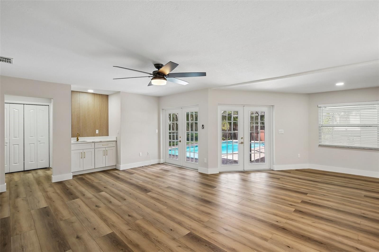 Family Room & Wet Bar