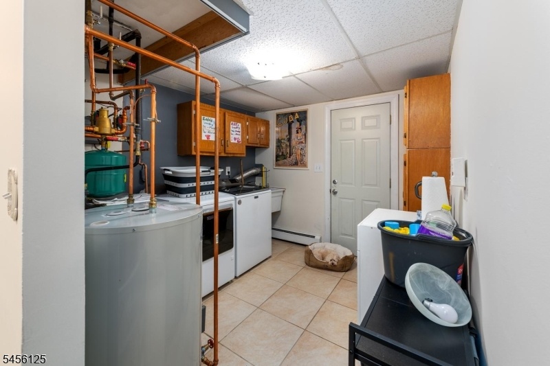 Laundry & Utility Room