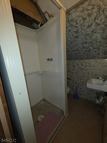 bonus full bathroom