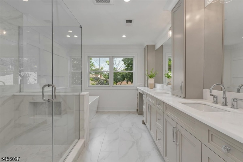 Large Vanity