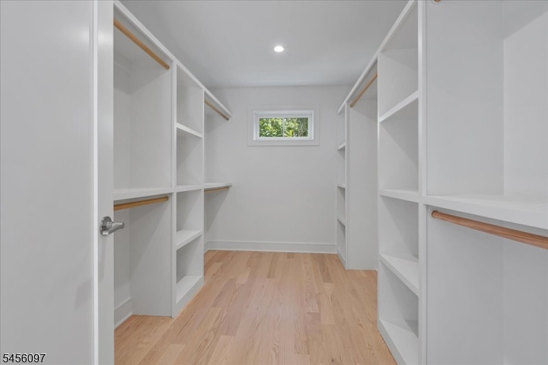 Walk in Closet