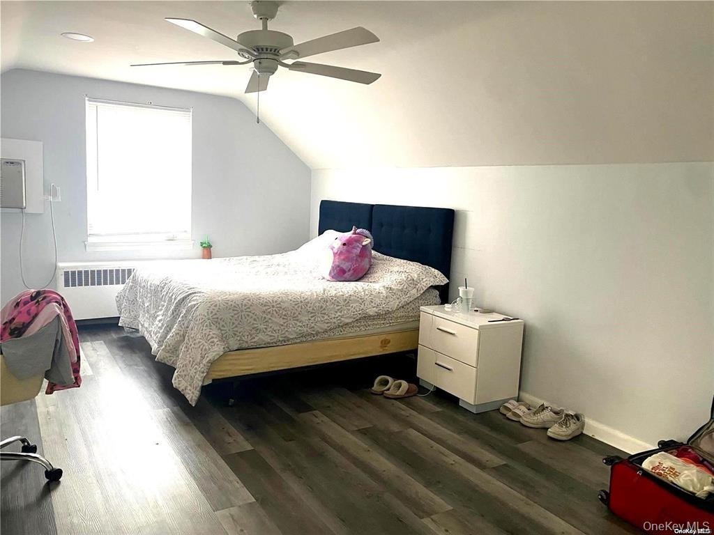 Waterview ceiling fan, and white walls