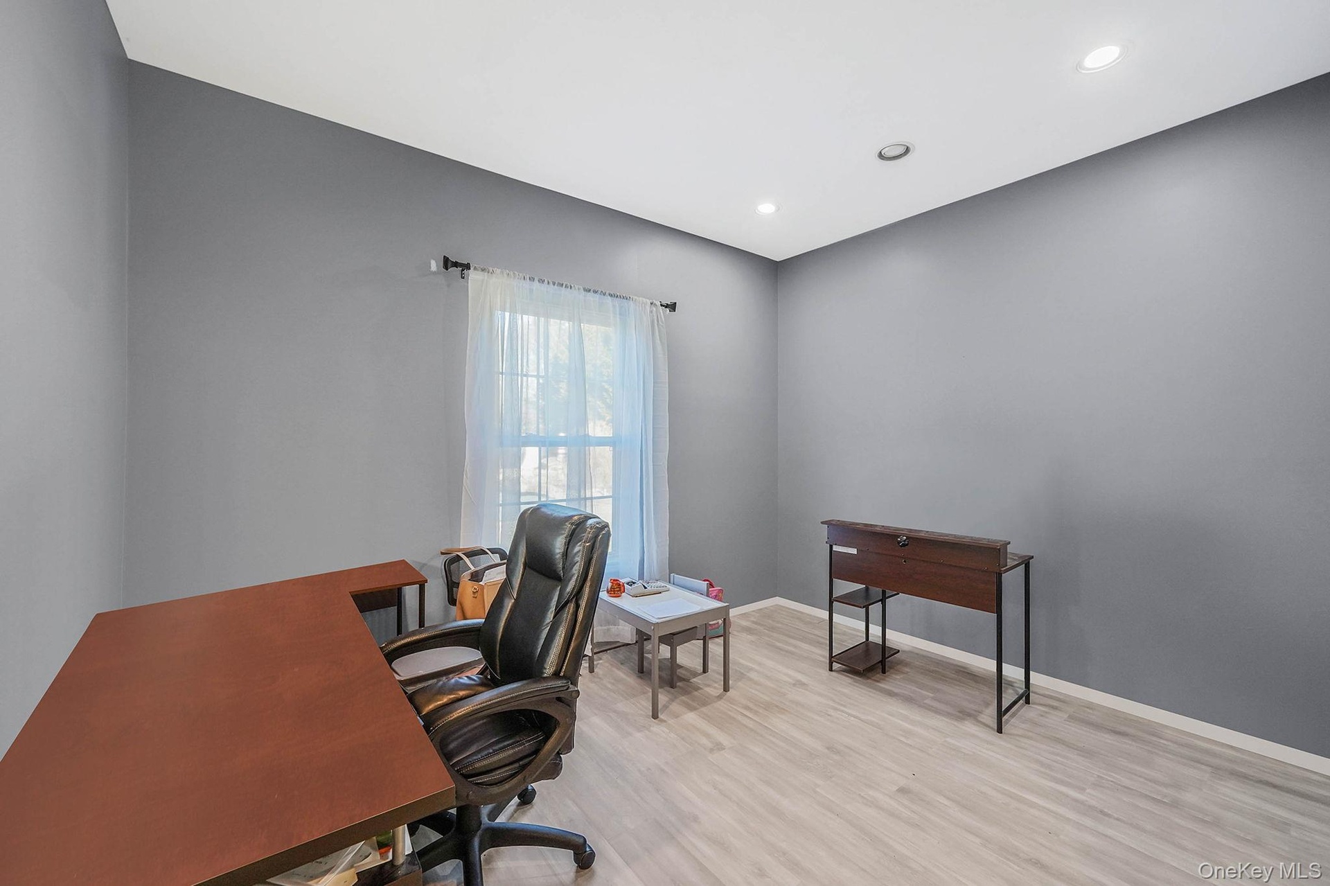 Office/5th Bedroom on 1st Floor