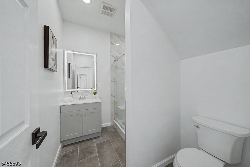 Bath Apt 1