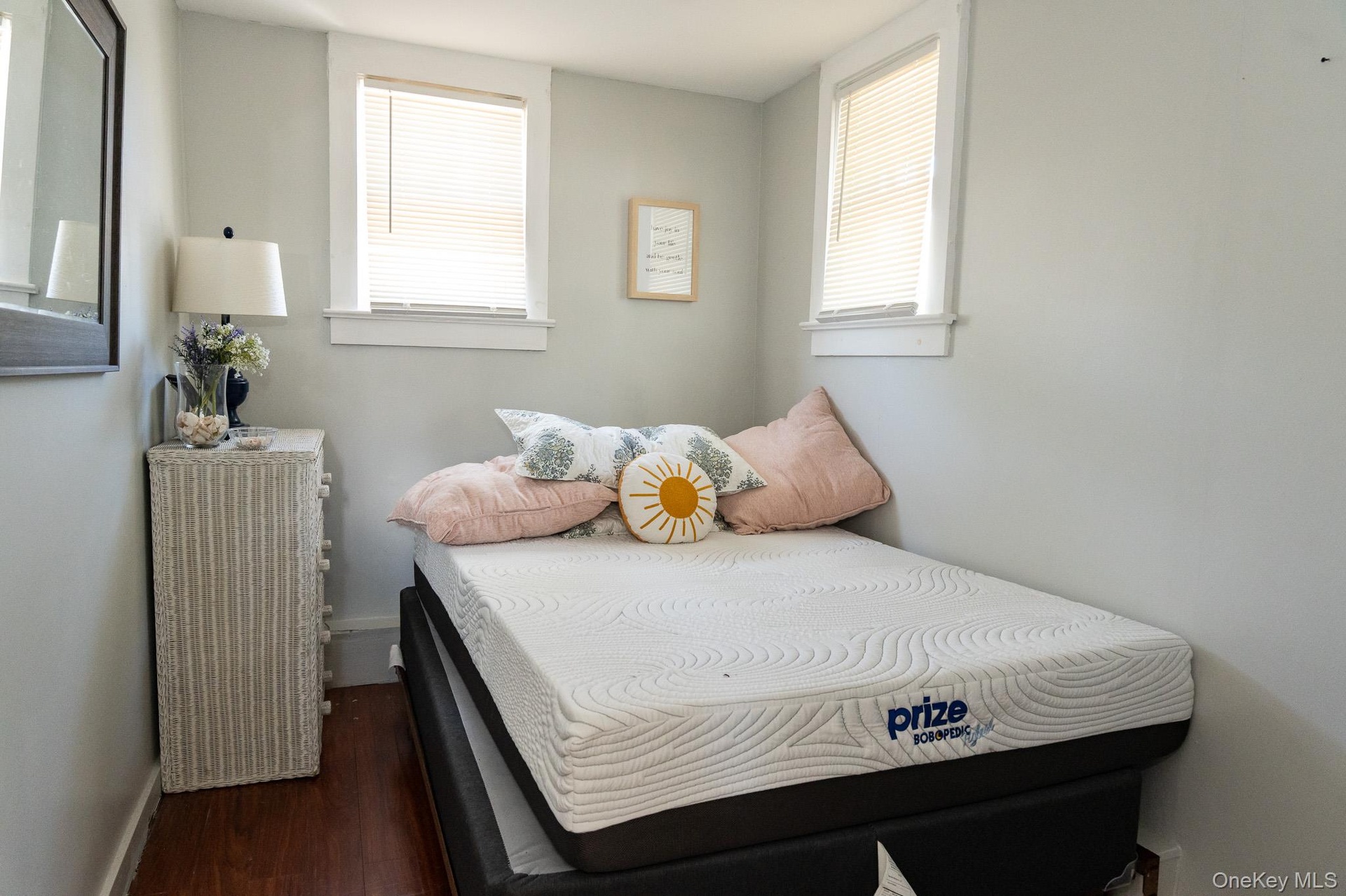 Seasonal Cottage Bed 2