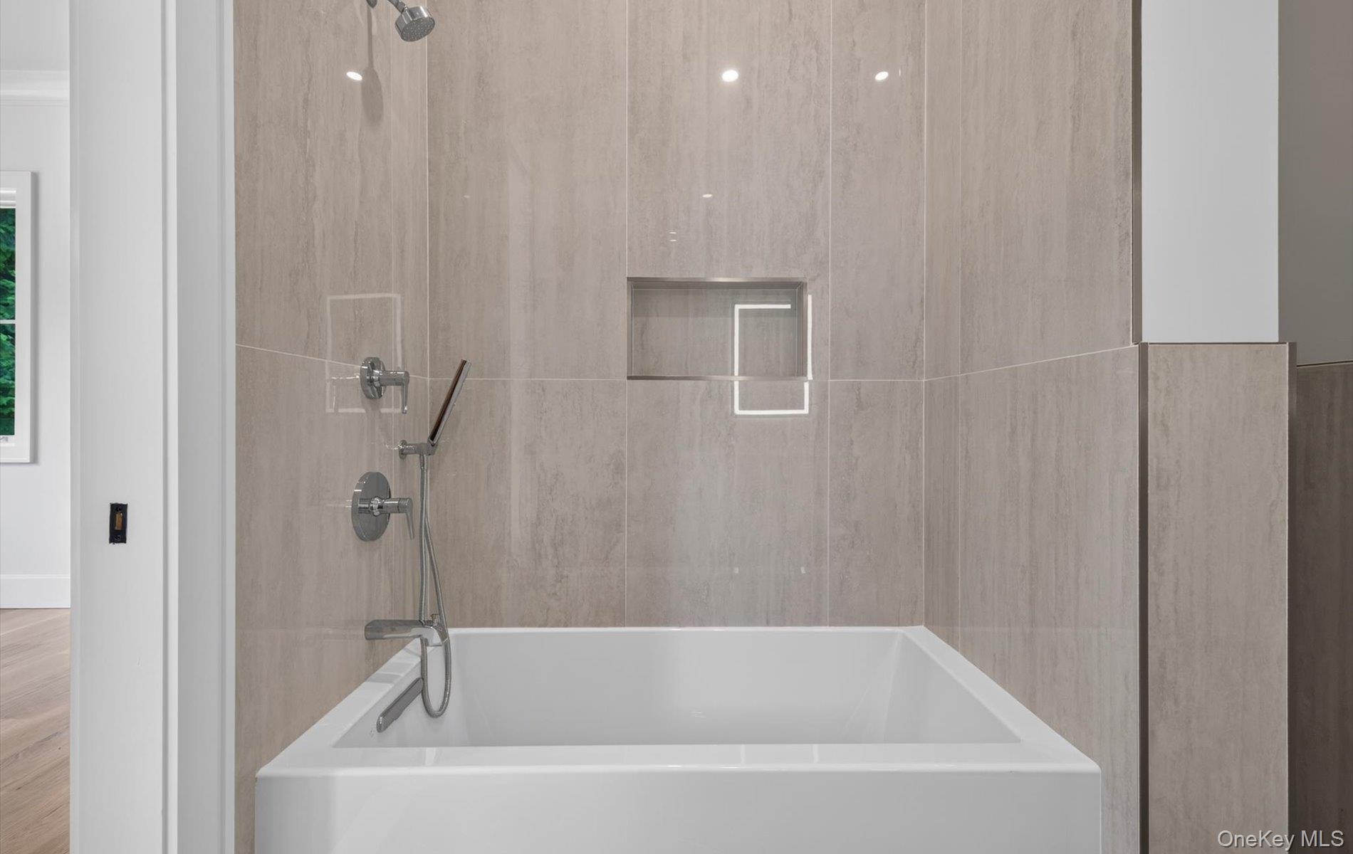 Guest Room Full Bath