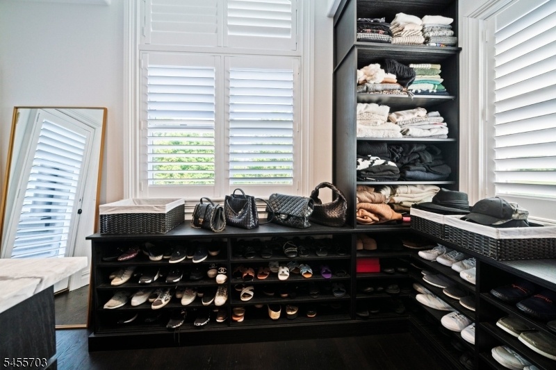 Walk in Closet