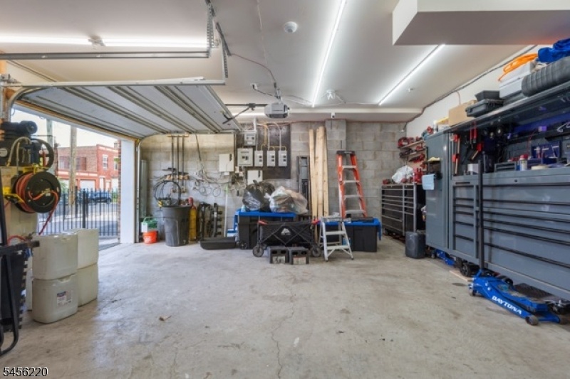 garage