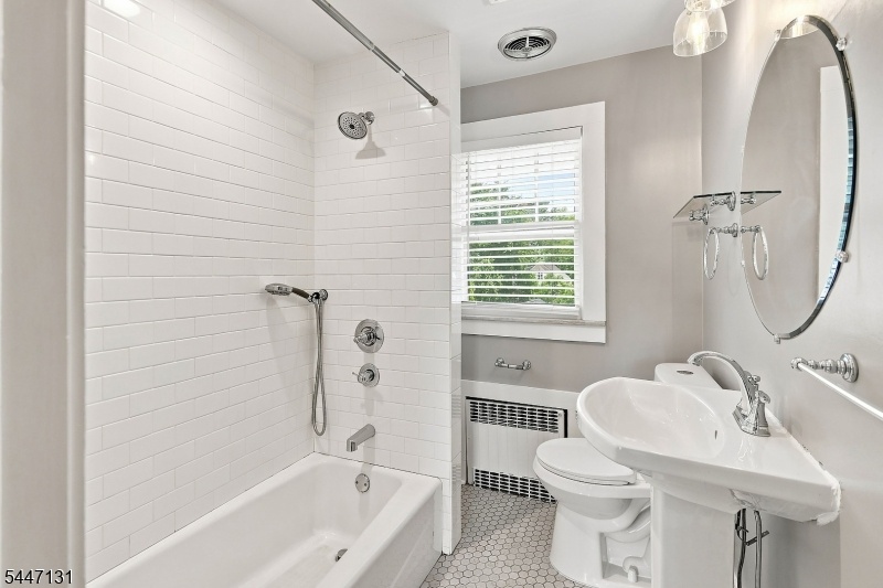 2nd Floor Hall Bath