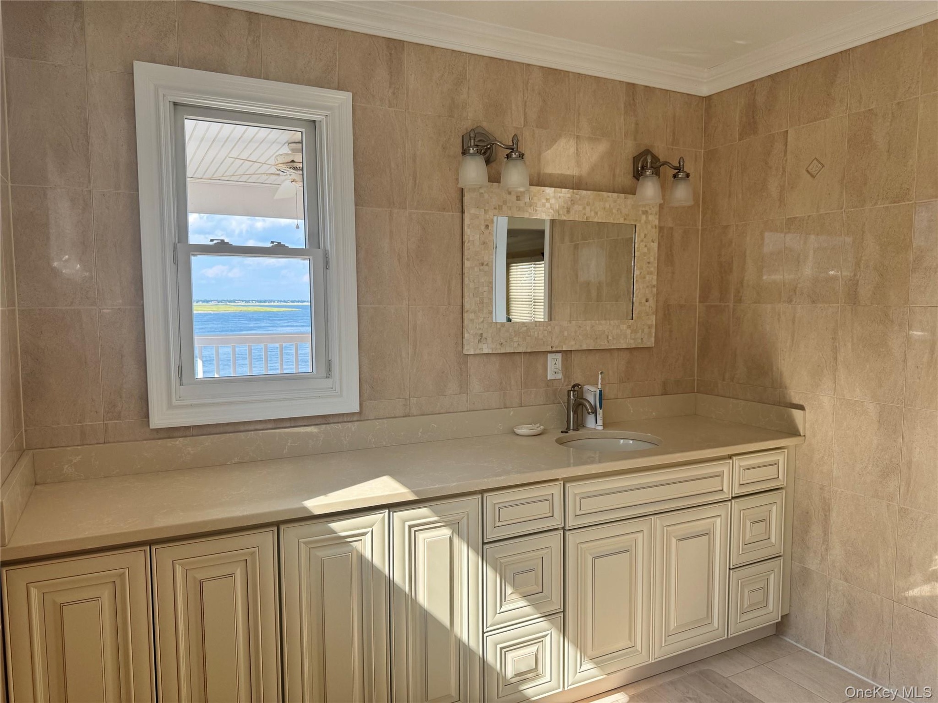 Primary Bath 13' x 9' approx