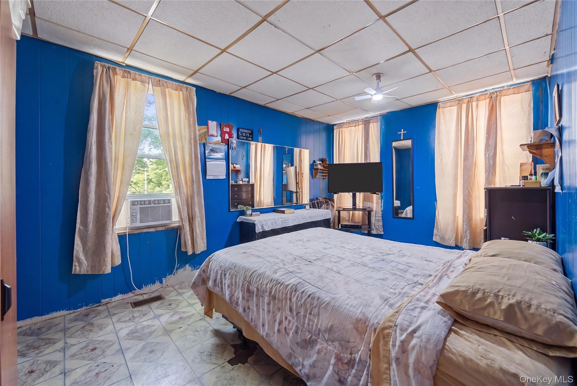 3rd Fl bedroom