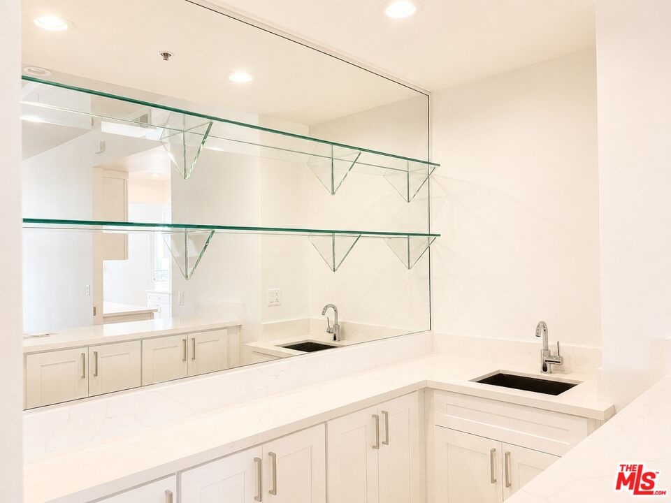 Wet bar