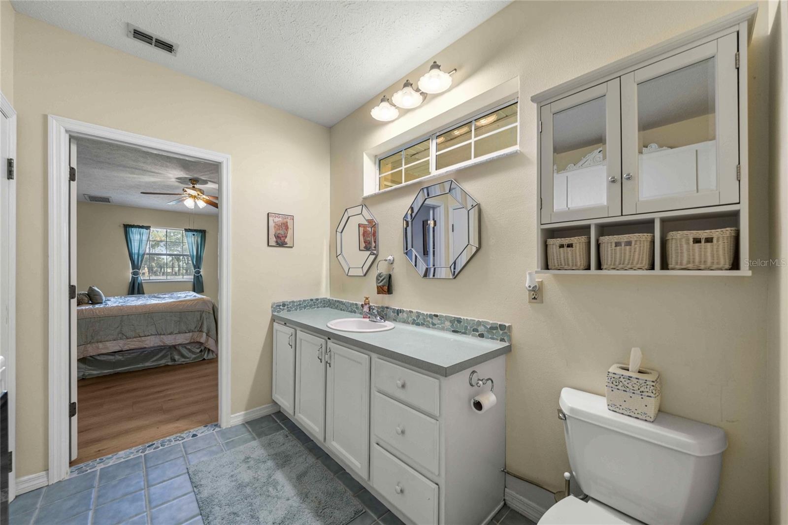 Guest House Bathroom