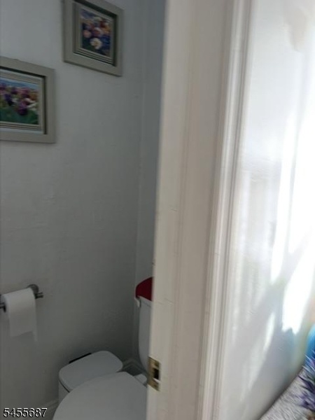 Hald Bathroom 1st floor