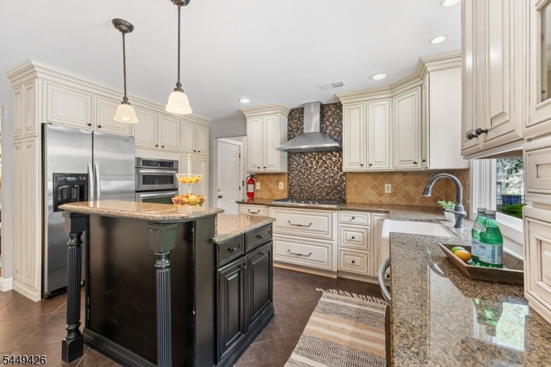 STAINLESS STEEL APPLIANCES