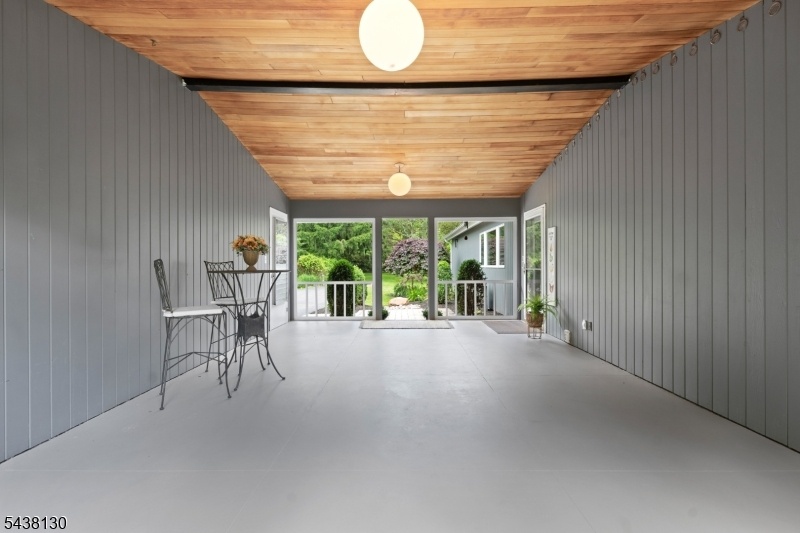 breezeway
