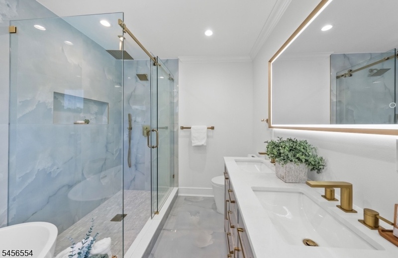 Master bath