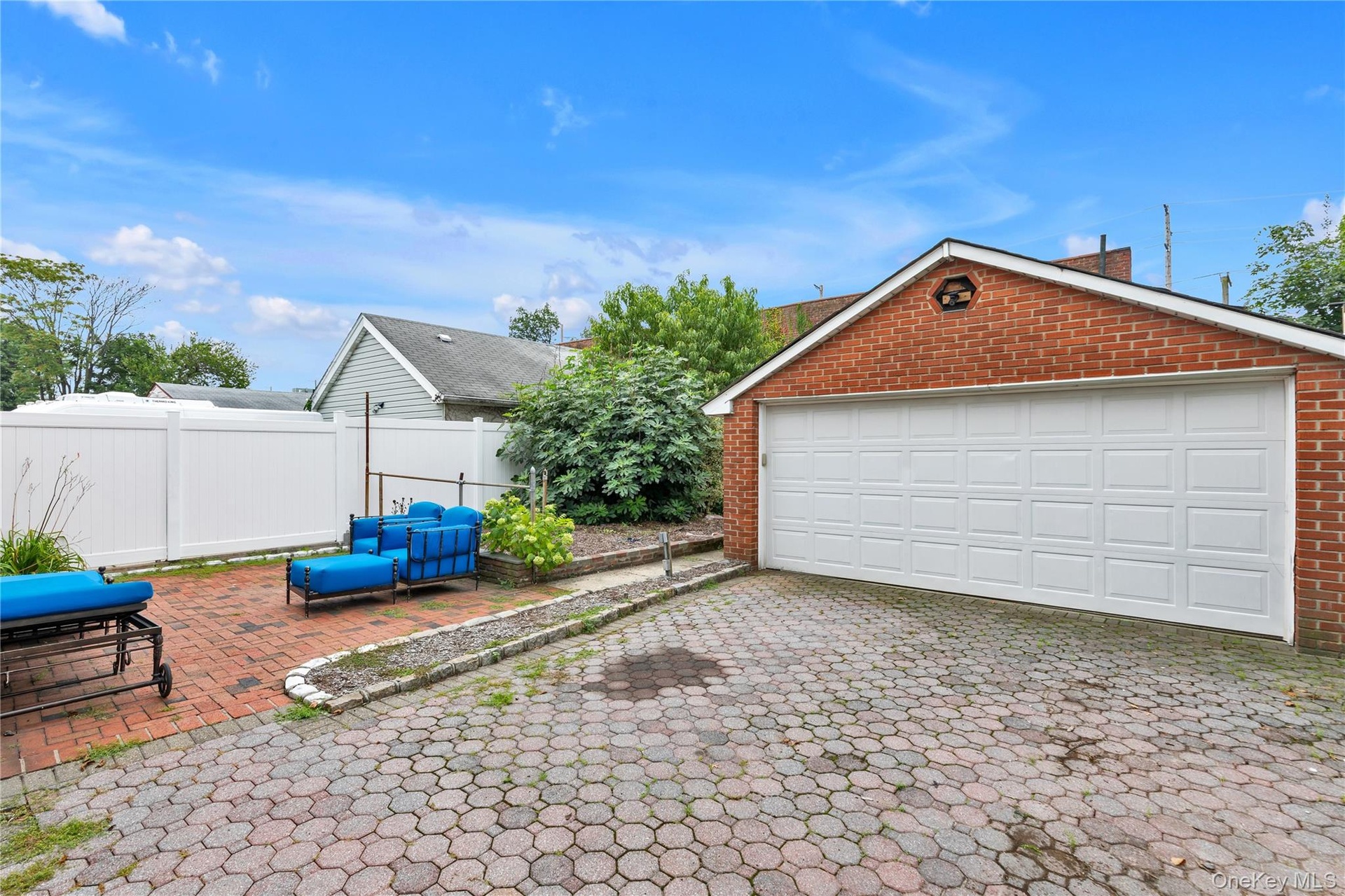 2 Car Garage