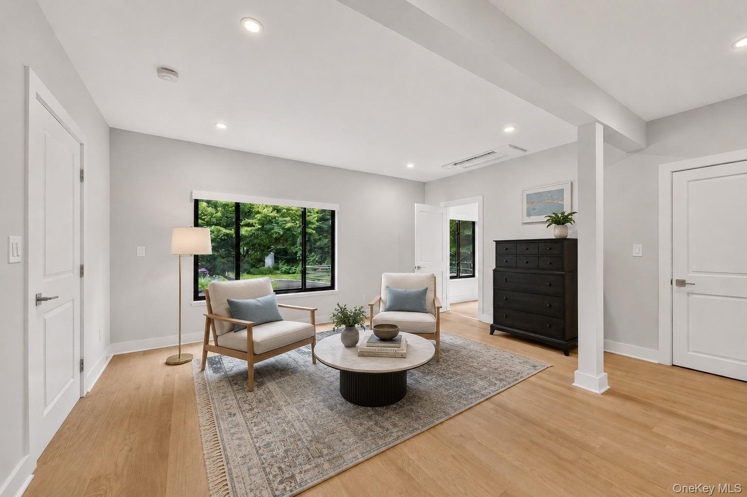 Sitting Area in 1st Floor Guest Suite